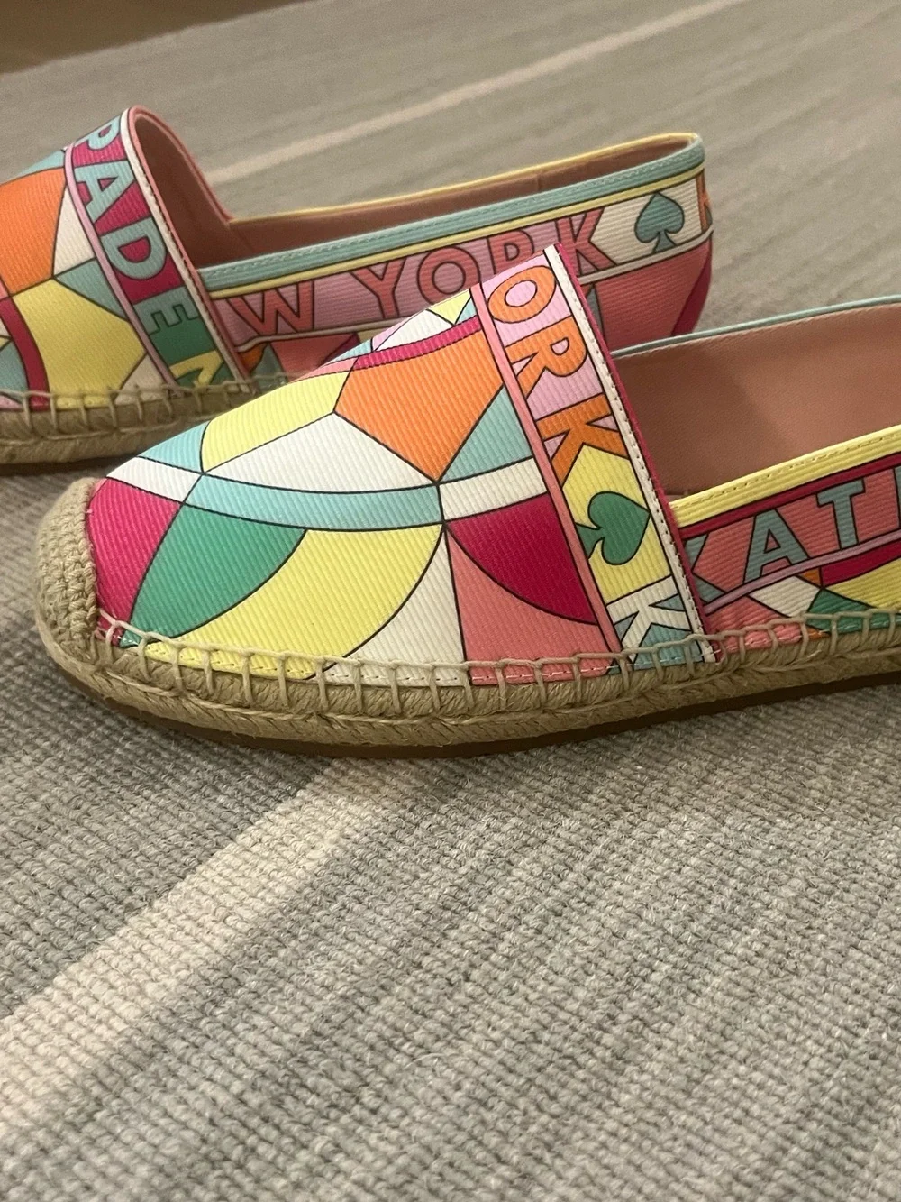 NWOB Kate Spade Multicolor Geo Sun Espadrilles Size 7